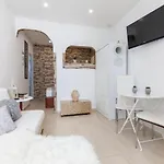 Governors Row דירה *